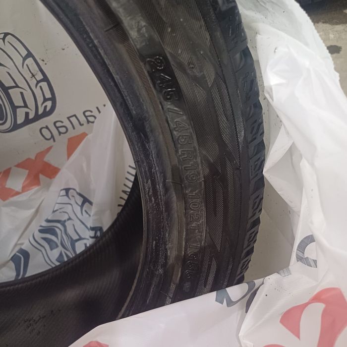 Шины б/у Yokohama 245/45/19