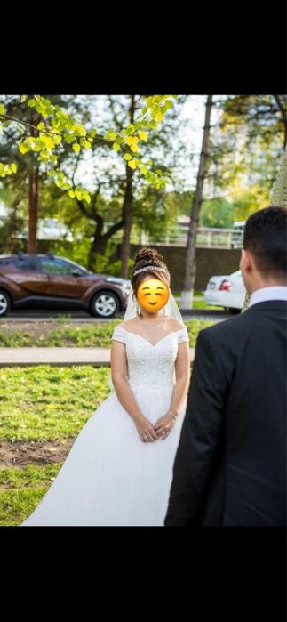 Свадебное белое пышное платье!