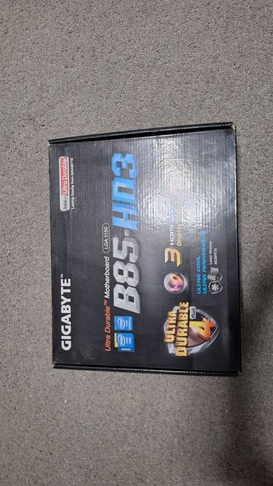 Placă de bază Gigabyte GA-B85-HD3 + backplate + cabluri Sata