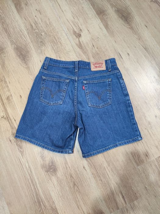 Blugi scurți de damă Levis 550 mărimea M