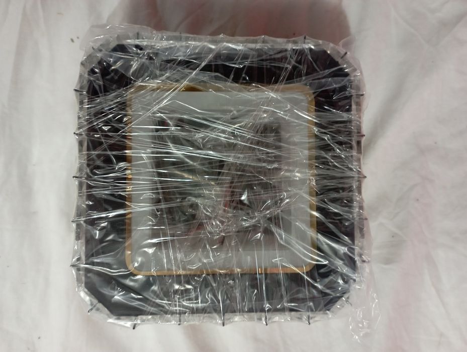 Lustă Led cu telecomandă