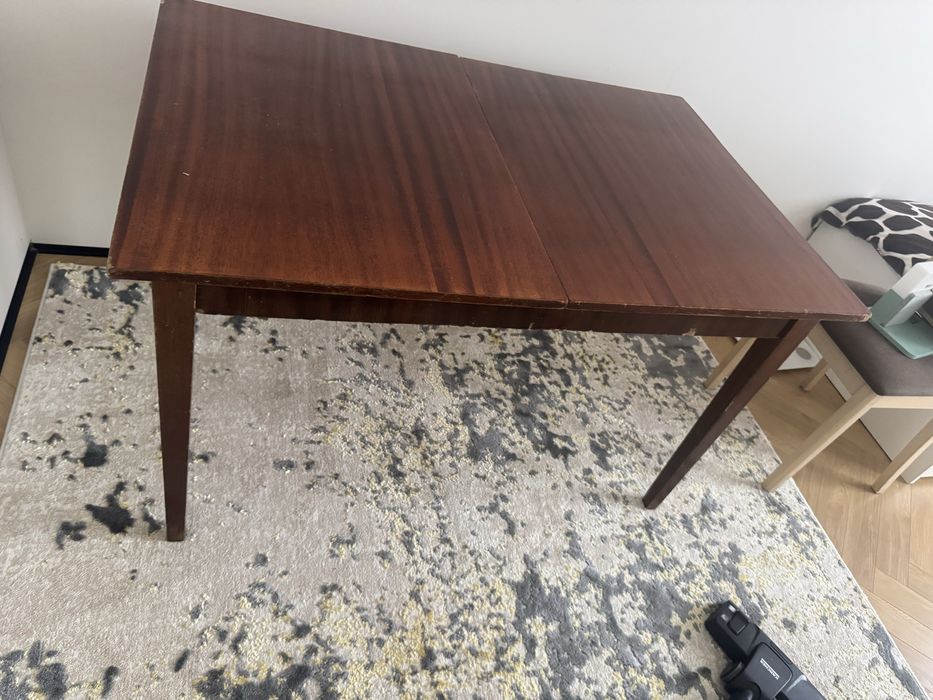 Продается стол  раздвижной