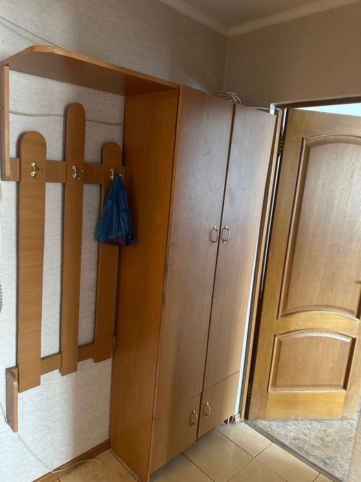 Продам прихожую. 7000тнг