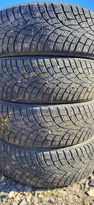 Продам комплект резины 185/65R14