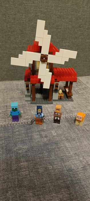 LEGO Minecraft Ferma cu moara de vant 21262