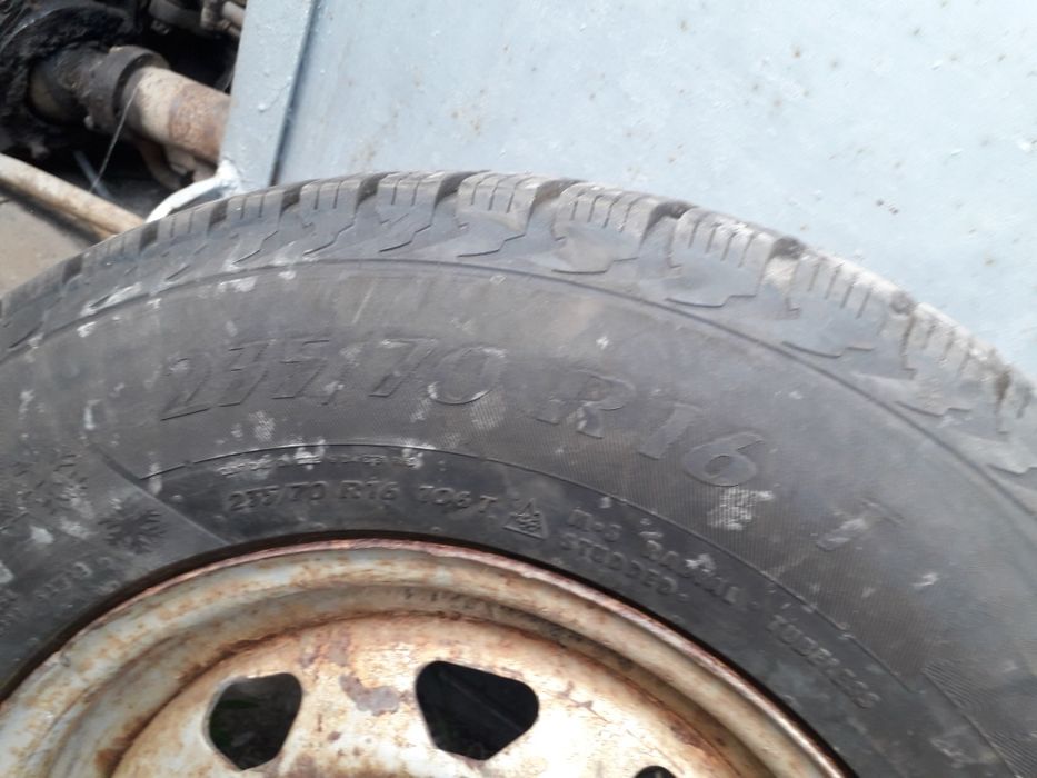 Продам колеса с уаз зимние