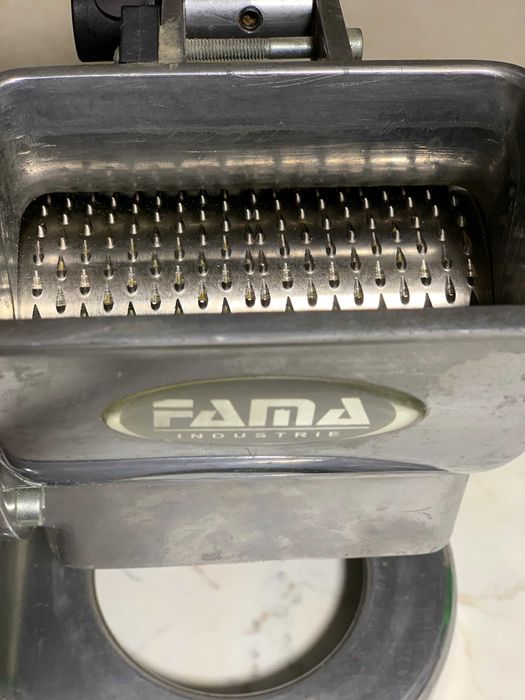 измельчитель льда (ледодробилка)