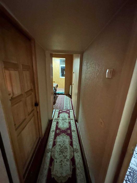 СРОЧНО Продается  кв ор-р Ало ресторан  4-ком/4/4 р-н Каракамыш 2/1,