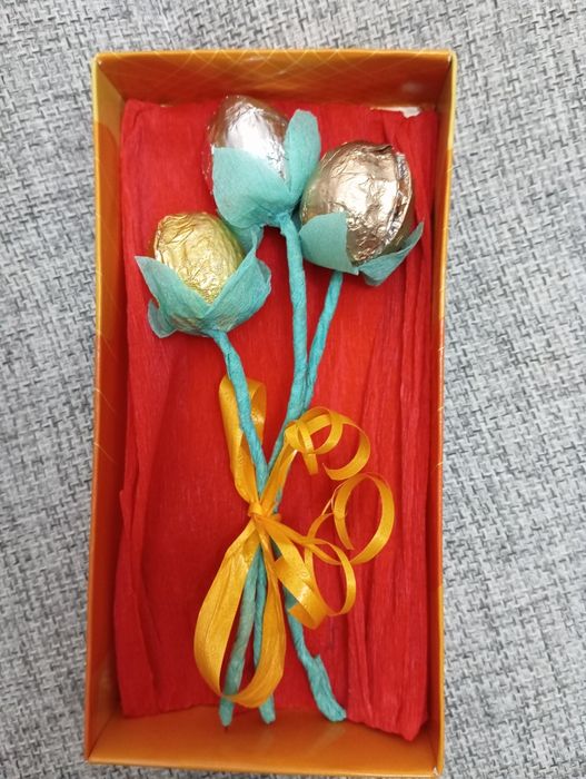 Упаковка для подарка, орешки.