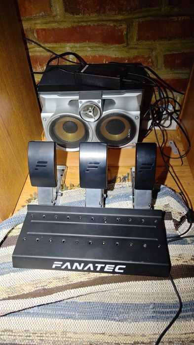 Kit Volan Fanatec DD + Pedale Fanatec + Schimbător viteze SHH Torn