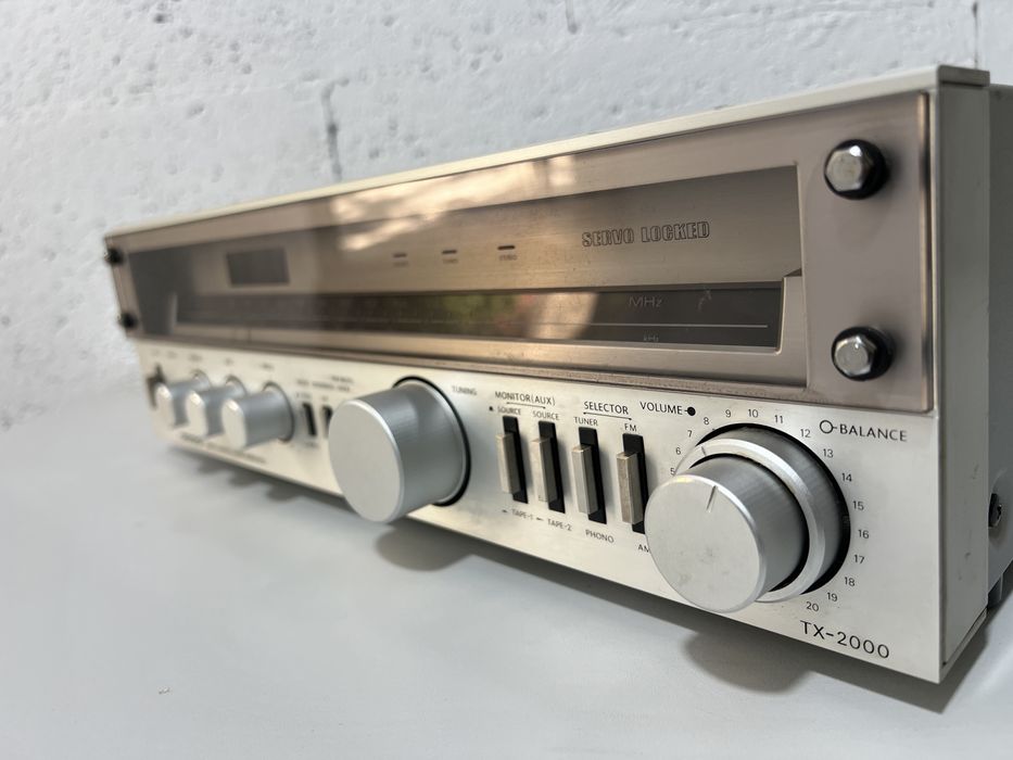 Vand amplificator Onkyo TX-2000