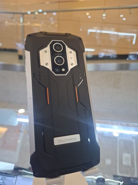 BlackviewBV9300  противоударный телефон