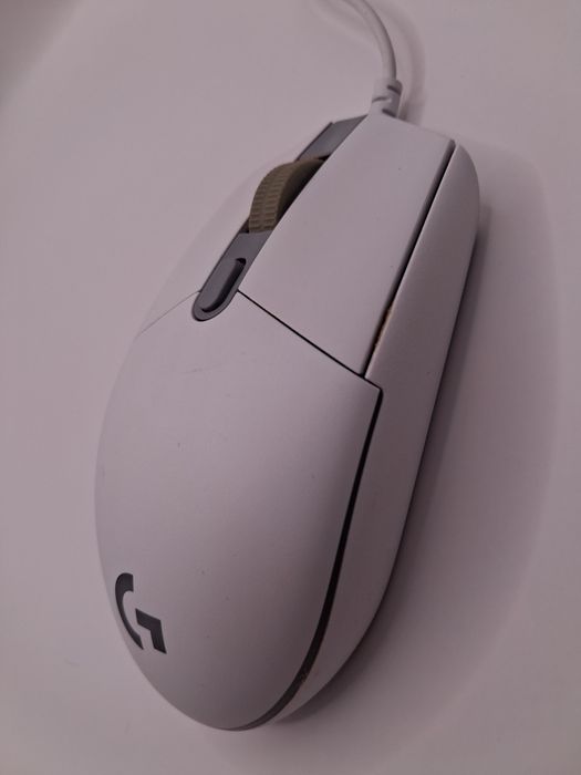 Mouse Gaming Logitech G102 Lightsync Alb RGB 8000 DPI cu cutie