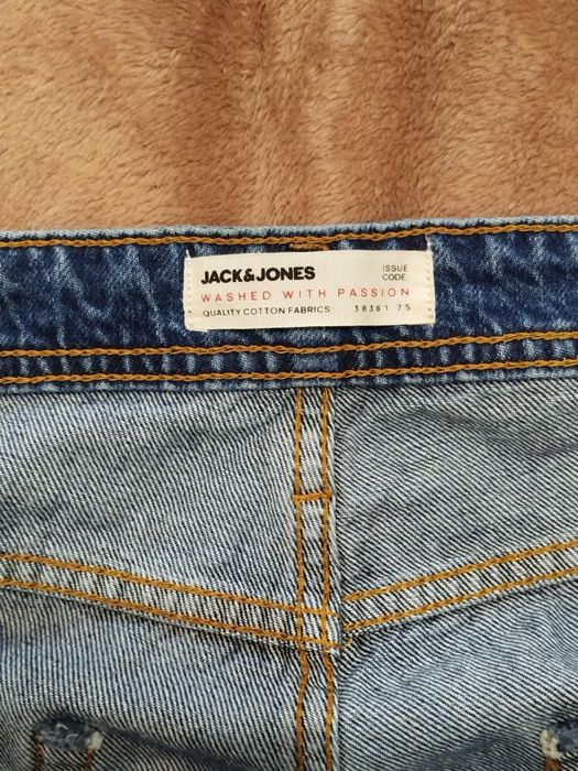 Мужские брюки новые,фирменные