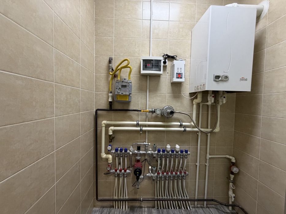 Продаётся СВОЯ 3/1/3 Юнусабад «Регистон» махалля новостройка