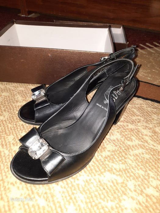 Туфли , босоножки в хорошем состоянии