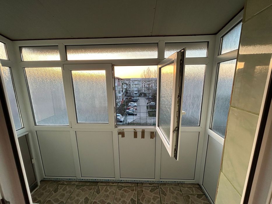 Vand sau inchiriez apartament