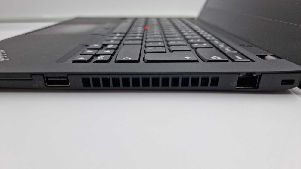 Laptop Lenovo Thinkpad T490 [Amanet Club Caro]