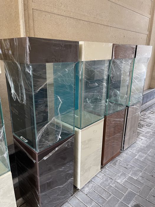 Akvarium 100 litrlik oynasi 1 sm