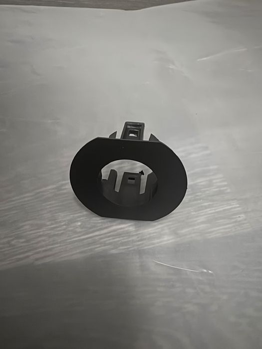 Продавам задна броня BMW F30 M3 стил