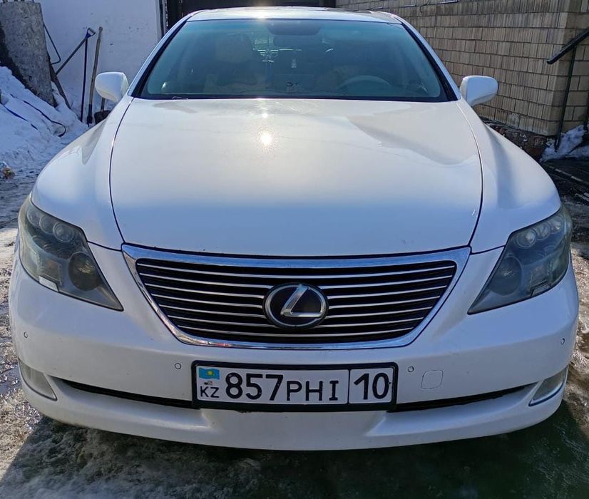 Продам Лексус лс600 город Костанай