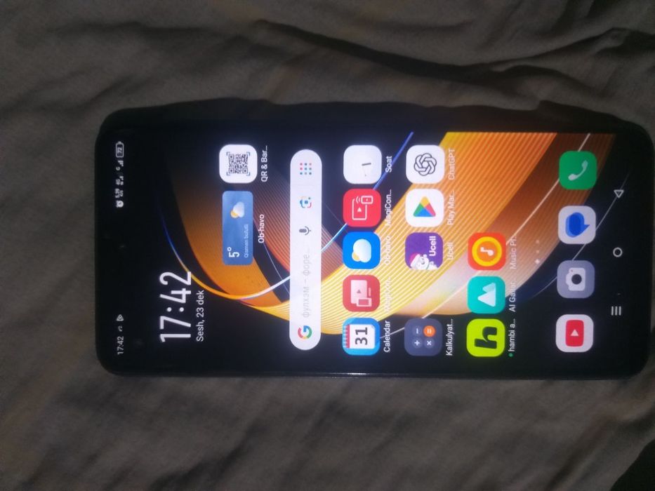 Infinix smart 8  .