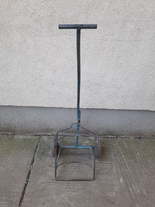 Vînd cărucior butelie*