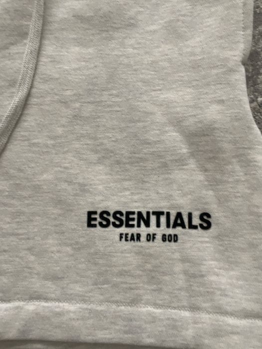 Pantaloni essentials