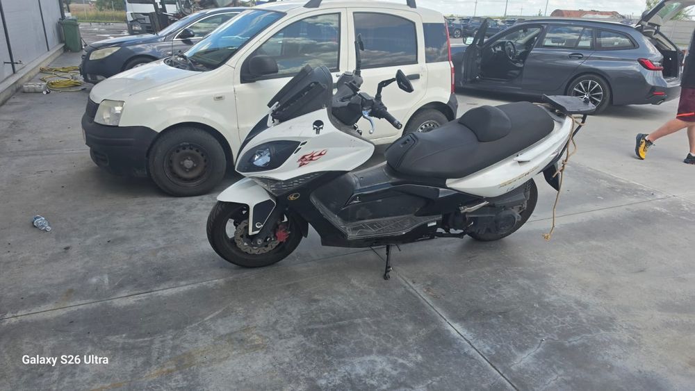 Scuter Kymco Xciting 300R / adus recent