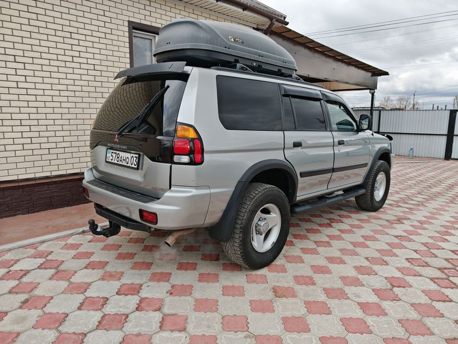 Mitsubishi Montero Sport