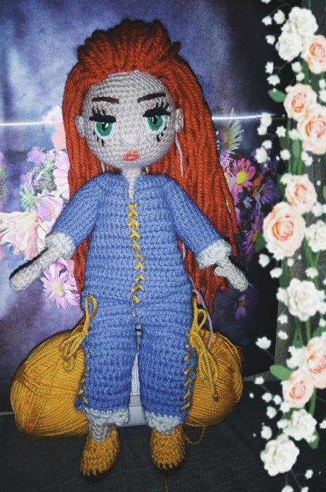 Вязаные игрушки куколка