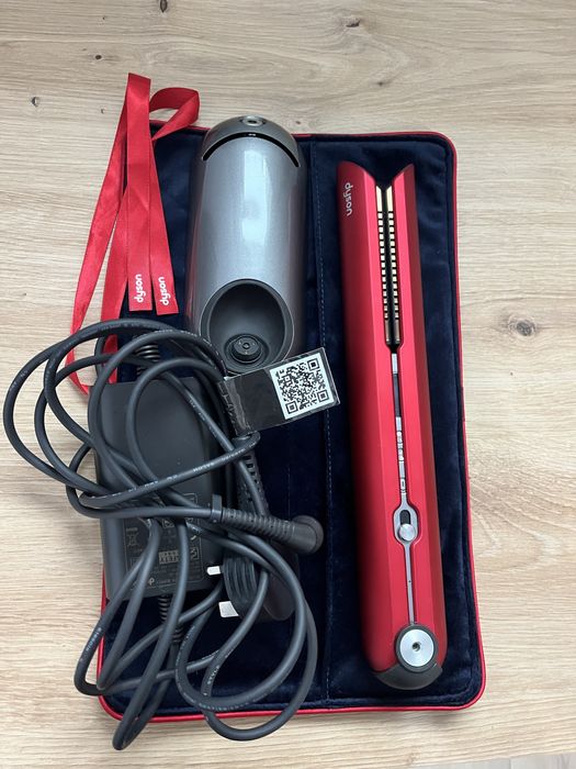 Placă de păr Dyson Corrale (Fără Fir) - Ediție Limitată Roșu - Ca Nouă