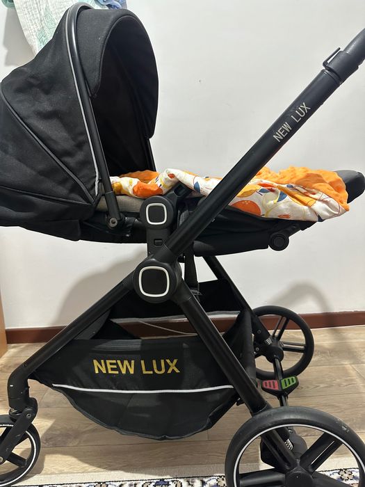 Коляска б/у ……….