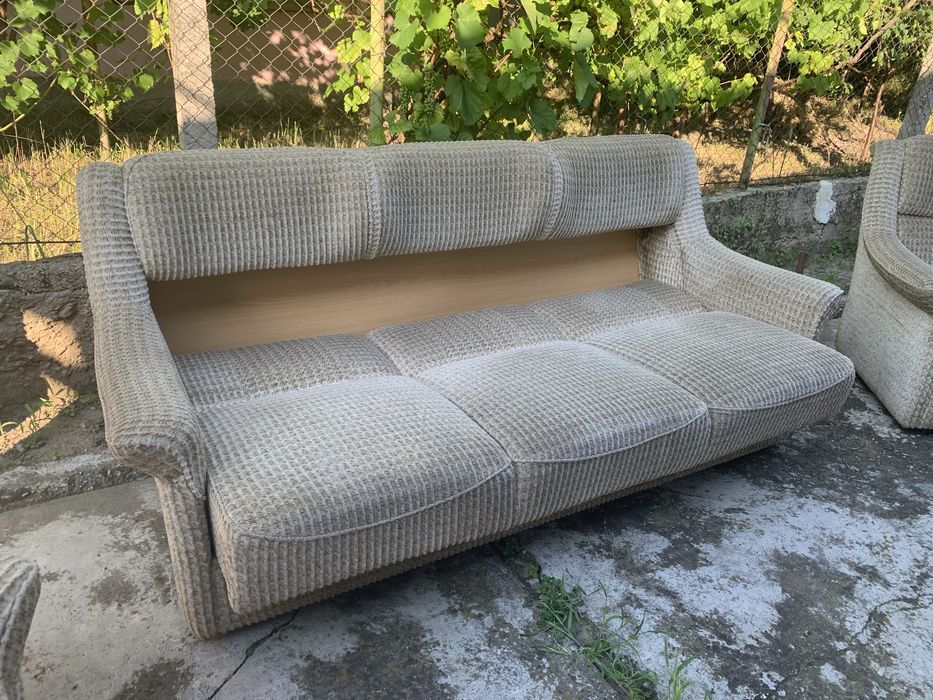 Vând set Canapea extensibilă + două fotolii
