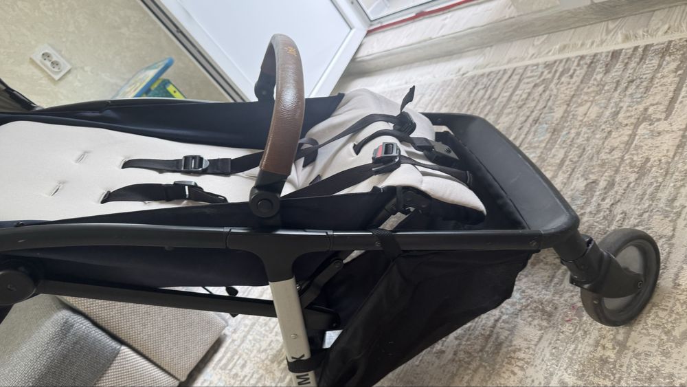 Коляска поогудочная JOIE