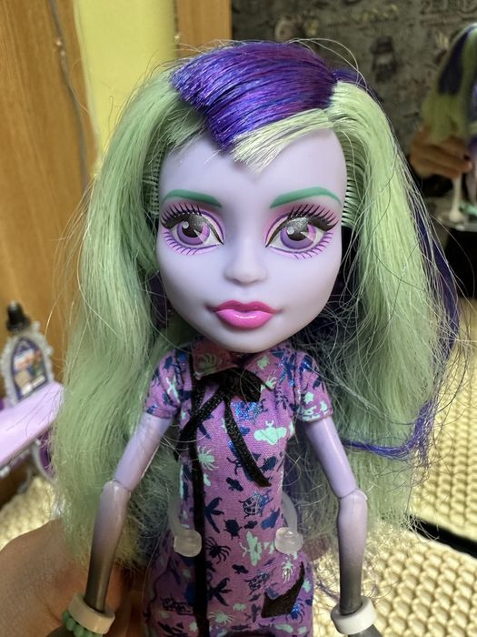 Продам куклу монстр хай!