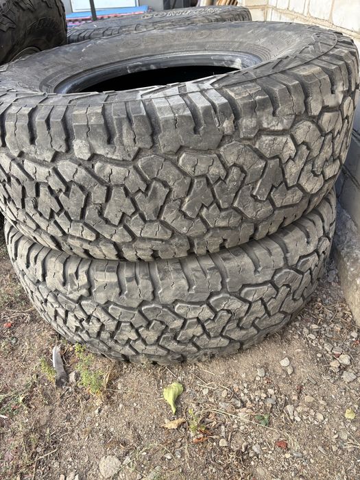 Comforser CF1100 A/T 285/75 R16