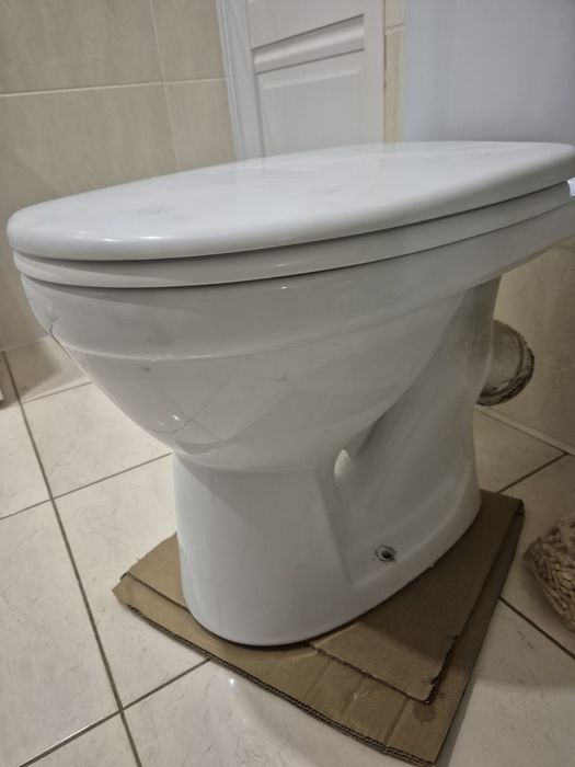 продам унитаз...