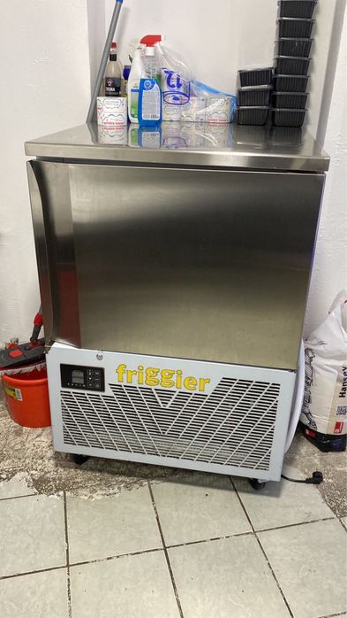 профессиональный шкаф шоковой заморозки Friggier