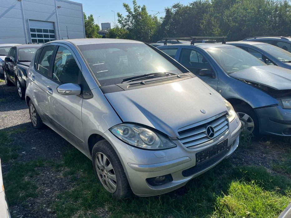 Dezmembrez Mercedes Benz A class W169 2007 gri argintiu Xenon cutie automata