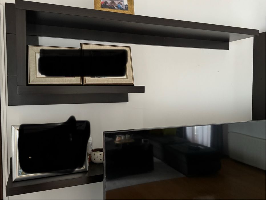 Mobilă sufragerie: comoda Tv cu 2 sertare, 3 polite, dulapior si masa