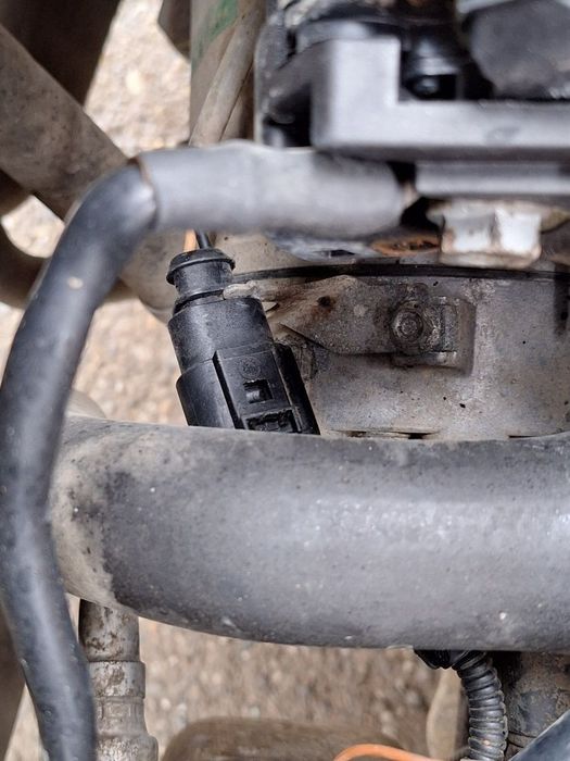 Compresor  AC VOLKSWAGEN CADDY III Box 2KA, 2KH, 2CA, 2CH 2004 - 2015 1.9 TDI BSU, VOLKSWAGEN TRANSPORTER V Box 7HA, 7HH, 7EA, 7EH 2003 - > 1.9 TDI AXC, VOLKSWAGEN SHARAN 7M8, 7M9, 7M6 1995 - 20101.9 TDI AUY, BVK 7H0820803C