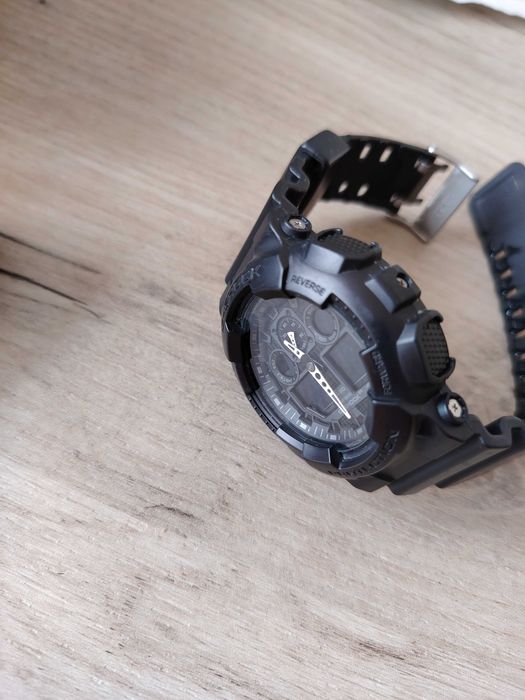 Garmin instinct, CASIO GA 100,CASIO GA 700