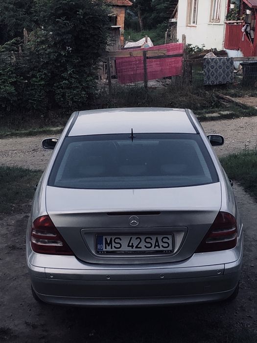 Vand /schimb mercedes w203 2.7 beniza