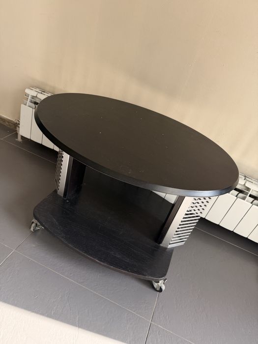 Продам журнальный столик