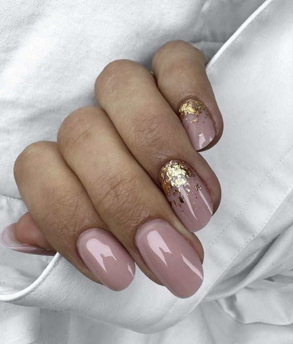 Aplic unghii cu gel si oja semipermanenta sector 2