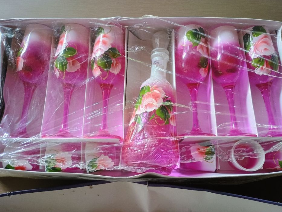 Сервиз чаши от цветен кристал, фруктиери, купи,чинии оловен  кристал