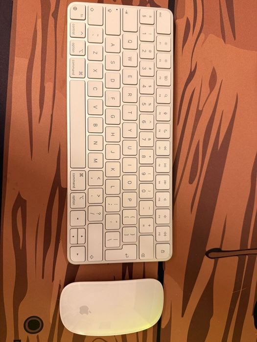 iMac M3, 8GB, 24 inchi, ca nou, dar nu am cutie