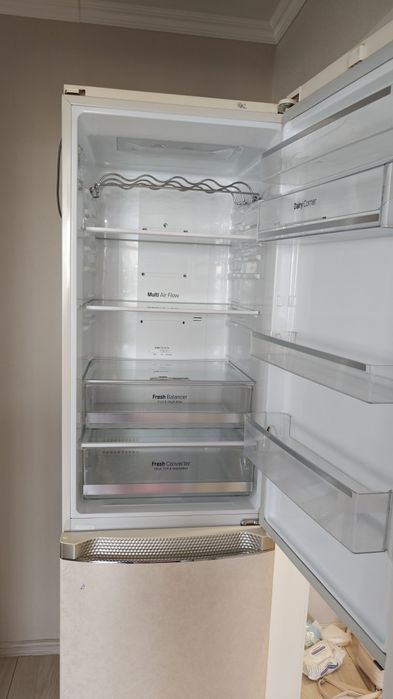 Продам холодильник LG