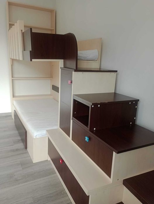 Pat suprapus pentru copii